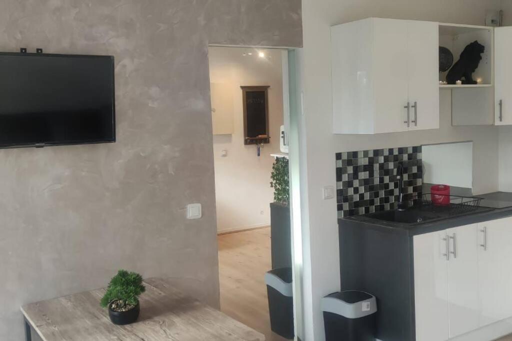 A 7 Min De Paris, 2 Pieces "Cylia Residences" A Maisons Alfort Bagian luar foto
